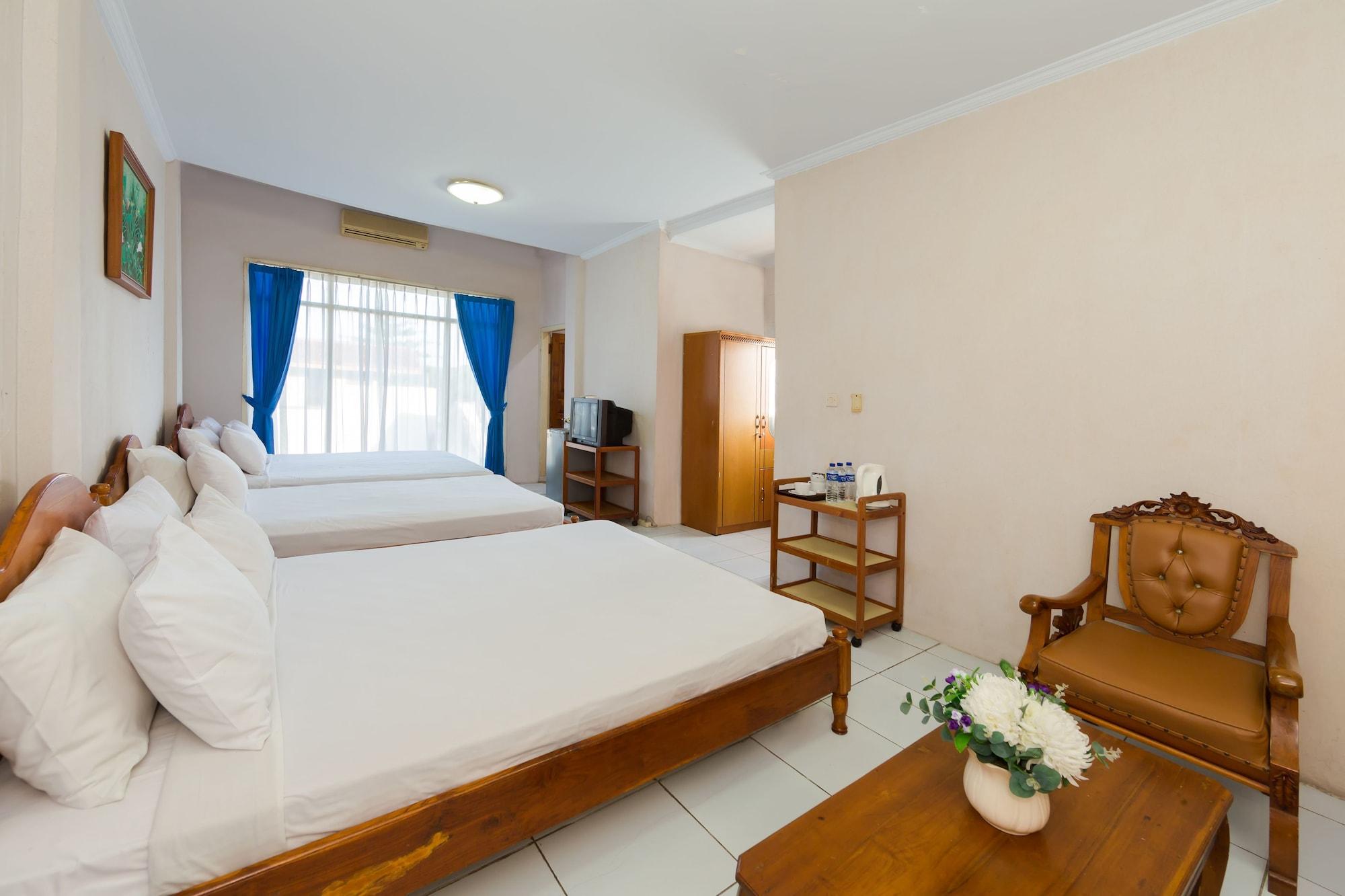 Oyo 3134 Puri Tamu Hotel Jimbaran Екстериор снимка