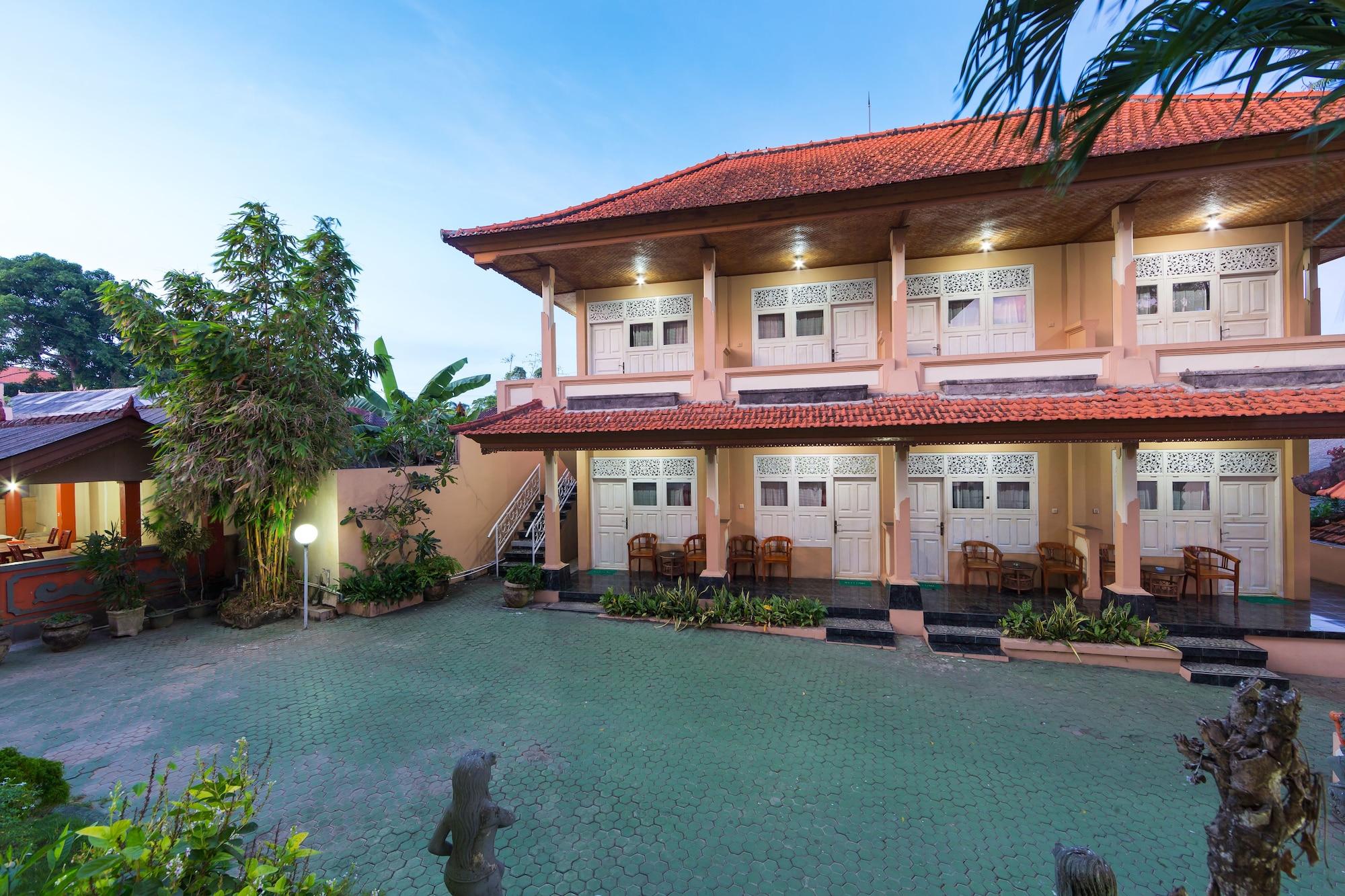 Oyo 3134 Puri Tamu Hotel Jimbaran Екстериор снимка