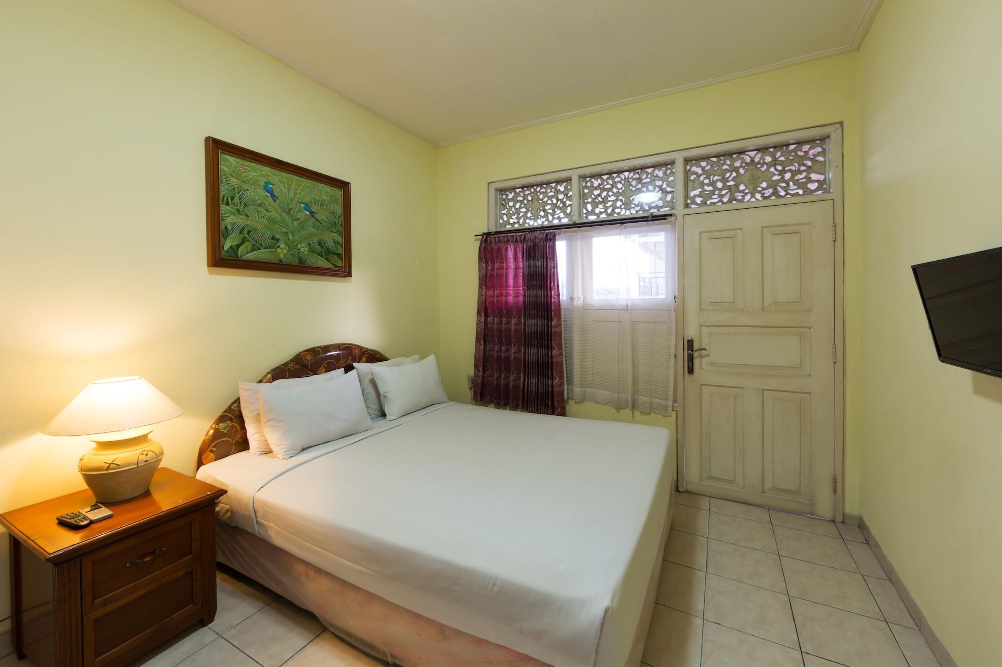 Oyo 3134 Puri Tamu Hotel Jimbaran Екстериор снимка