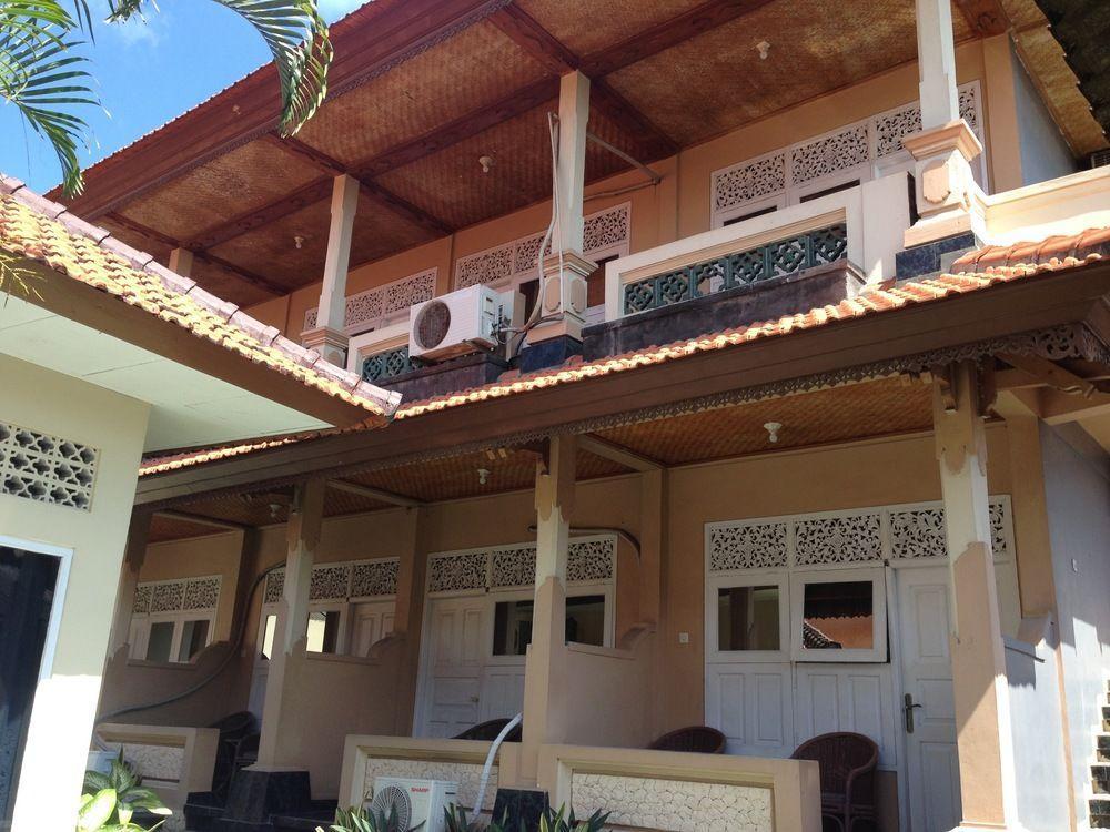 Oyo 3134 Puri Tamu Hotel Jimbaran Екстериор снимка