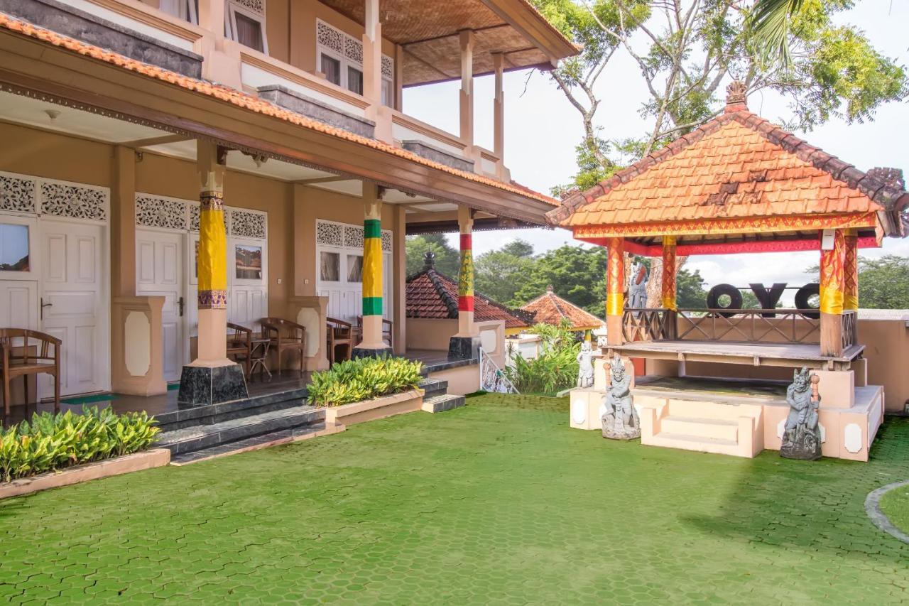 Oyo 3134 Puri Tamu Hotel Jimbaran Екстериор снимка