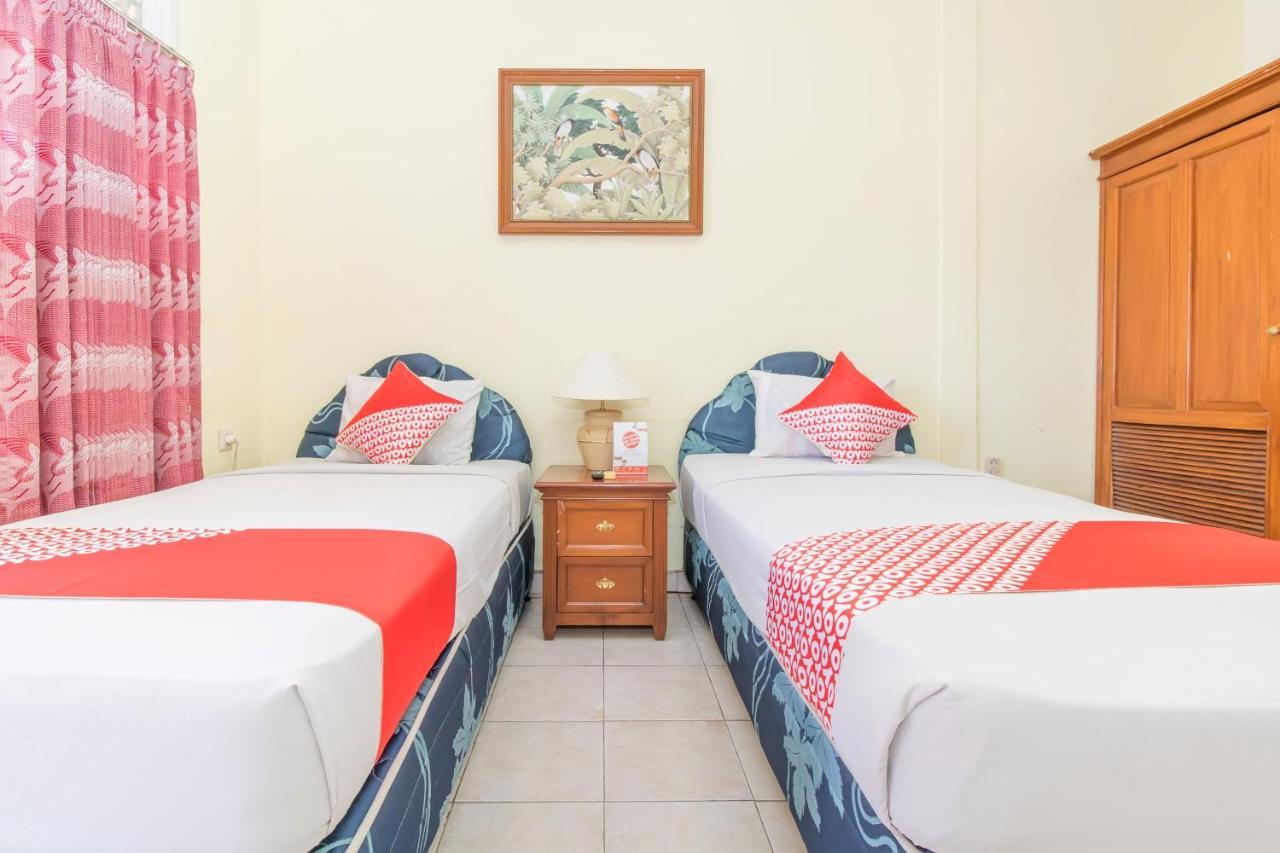 Oyo 3134 Puri Tamu Hotel Jimbaran Екстериор снимка