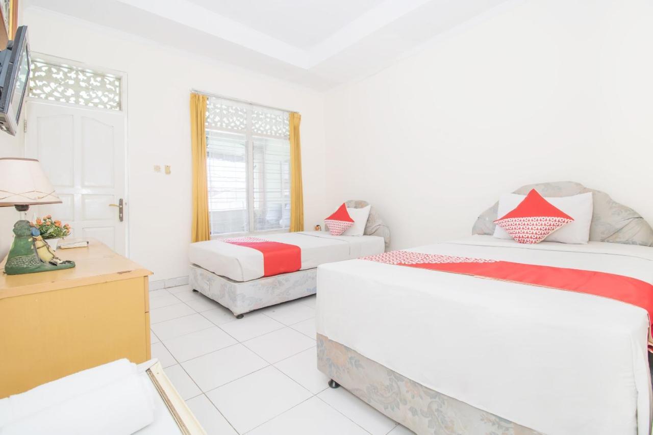 Oyo 3134 Puri Tamu Hotel Jimbaran Екстериор снимка